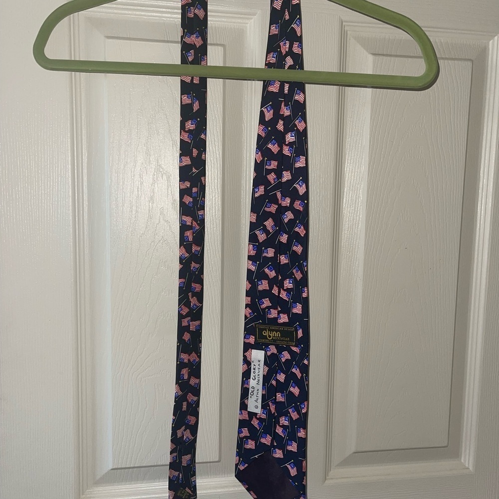 American flag tie - Picture 2 of 4